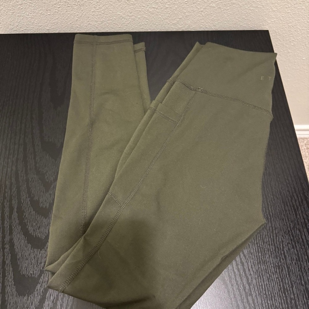 ETHOS Olive Green Leggings